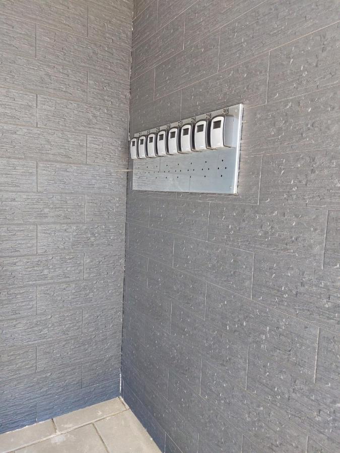 Apartalux Oradea Apartment Bagian luar foto